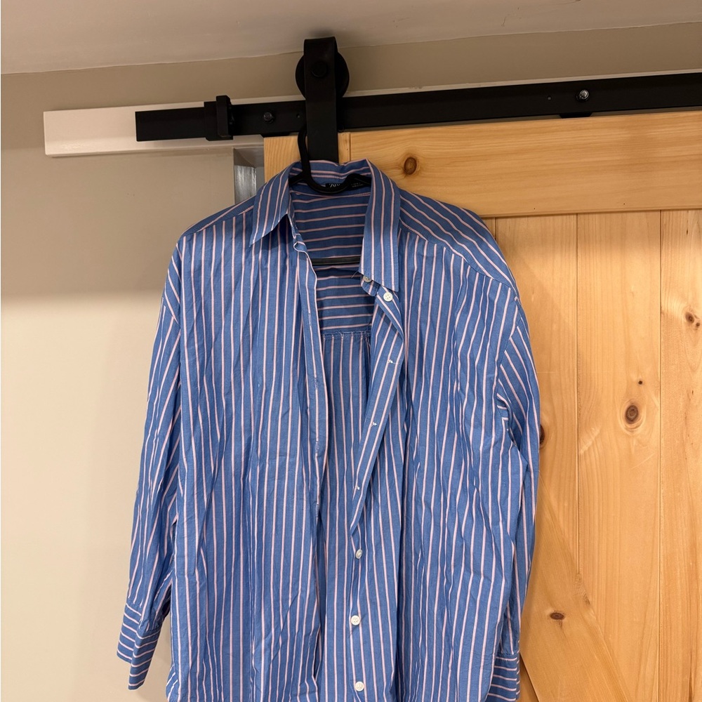 Zara Blue and White Striped Casual Shirt